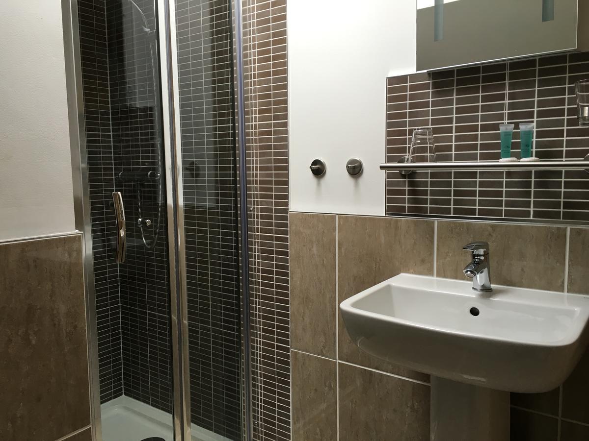 Kings Head Hotel Capel Hendre Luaran gambar